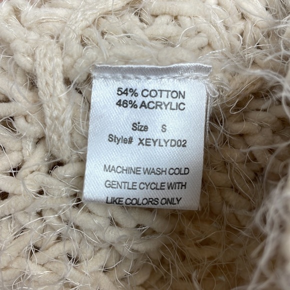 Woven Heart || Knitted Sweater Crewneck with Ties on Waist; Size Small - Picture 9 of 14